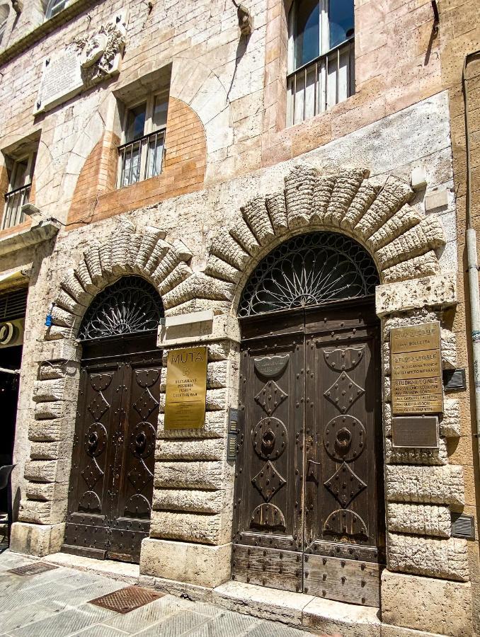 Royal Domus Perugia - Via Mazzini公寓 外观 照片
